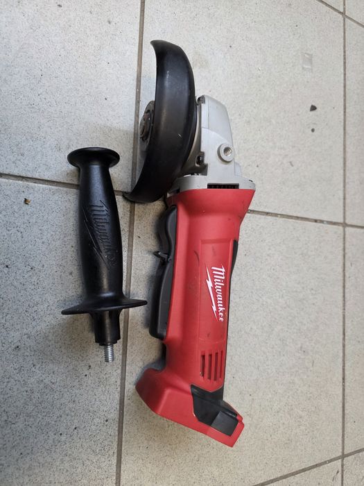 Milwaukee szlifierka kątowa m18