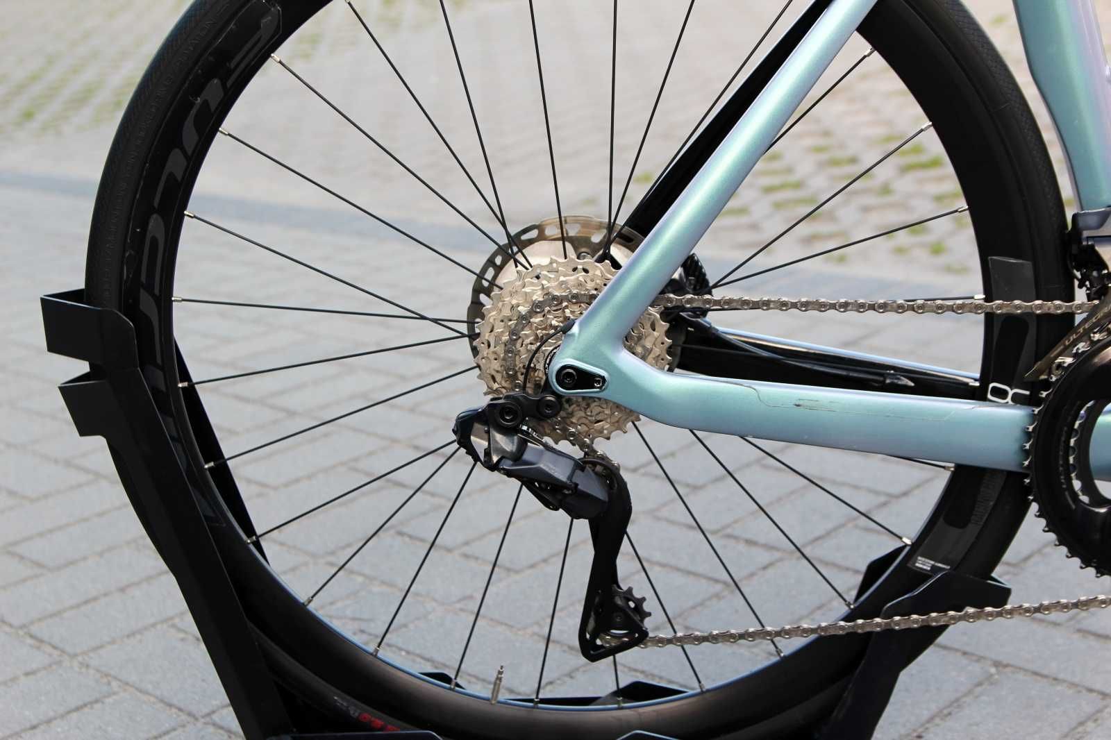 Rower szosowy BIANCHI ARIA Disc Carbon Ultegra Di2 2x12, roz. 57