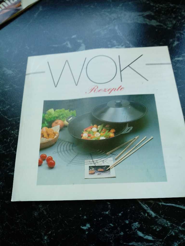 Wok żeliwny Fi 37 cm z rusztem i pokrywą