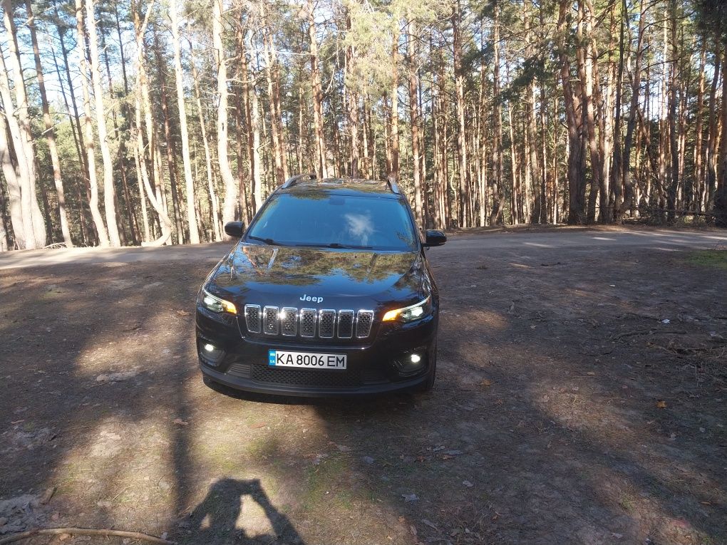 Jeep Cherokee 2019 2.4 л. передній привід