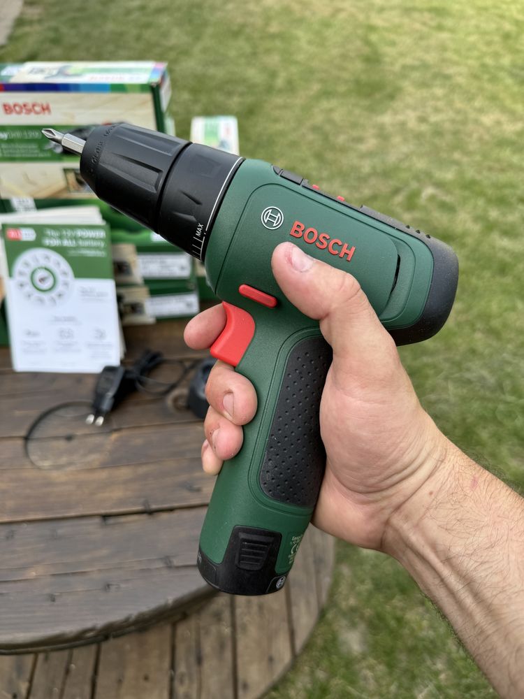 Bosch EasyDrill 1200 Шуруповерт акумуляторний