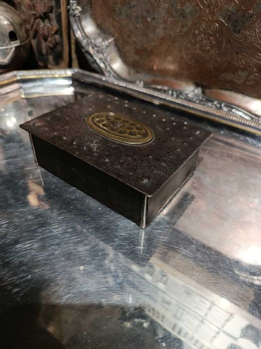 Caixa Gótica Arts and Crafts Hugo Berger Gobert 12 cm