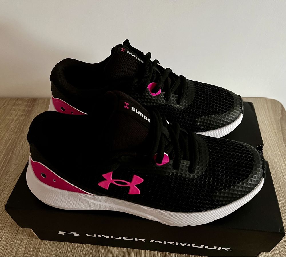 Nowe Damskie buty Under Armour 37,5