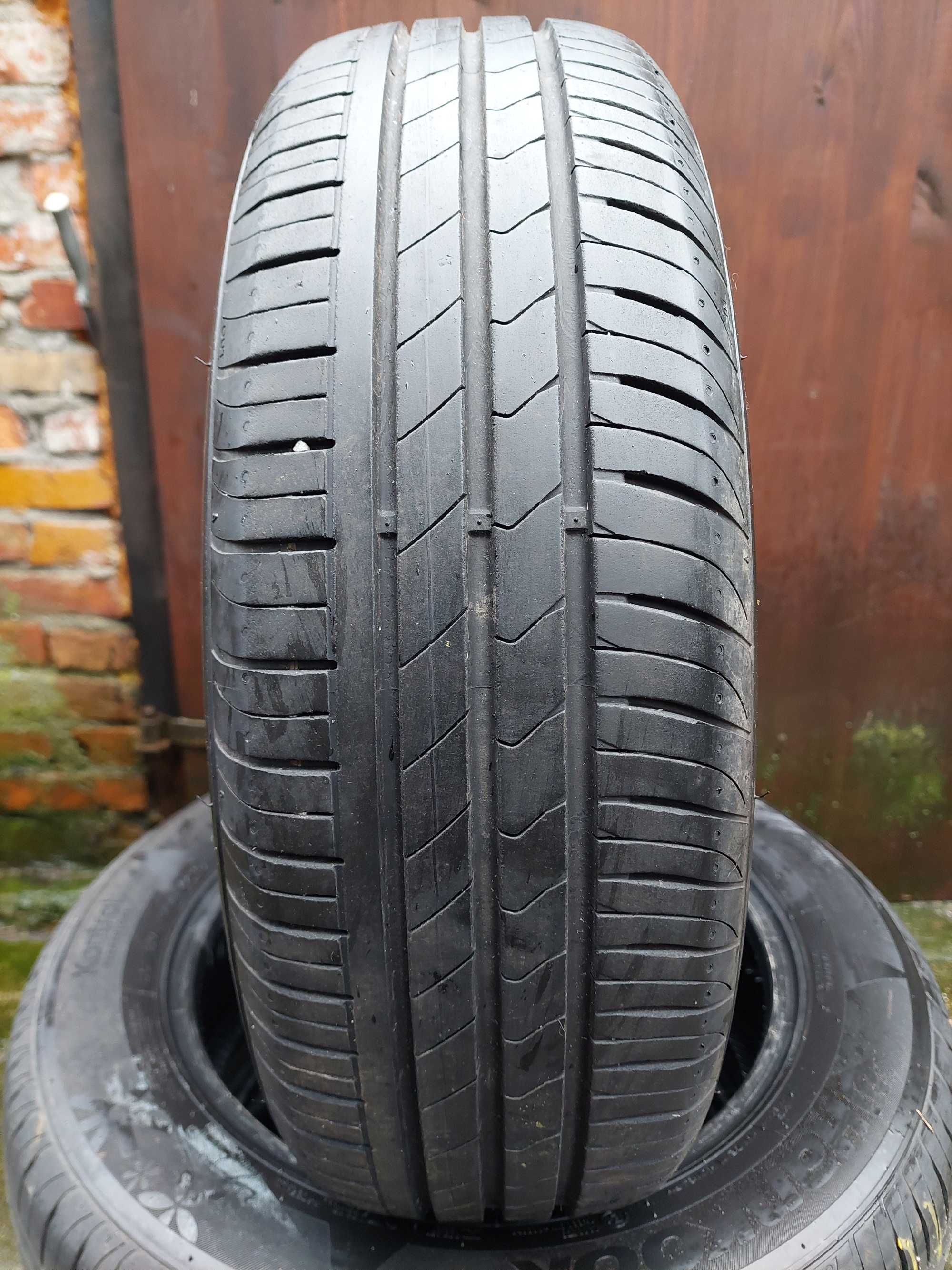 Komplet opon letnich Hankook Kinergy 175/65R15