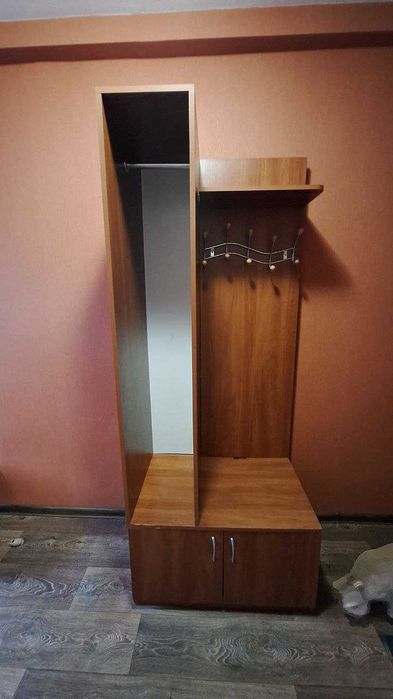 Шафа в передпокій
