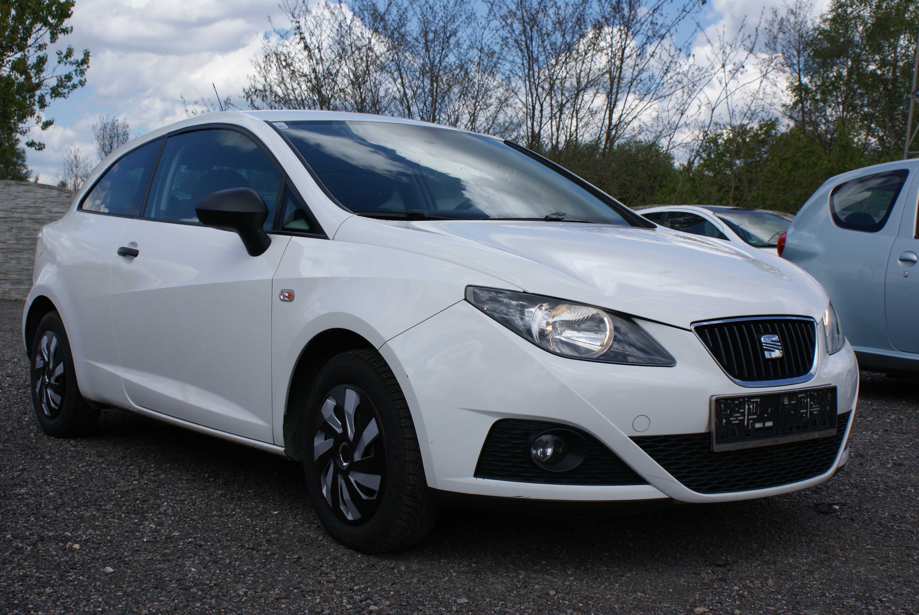 Sprzedam SEAT IBIZA 2011