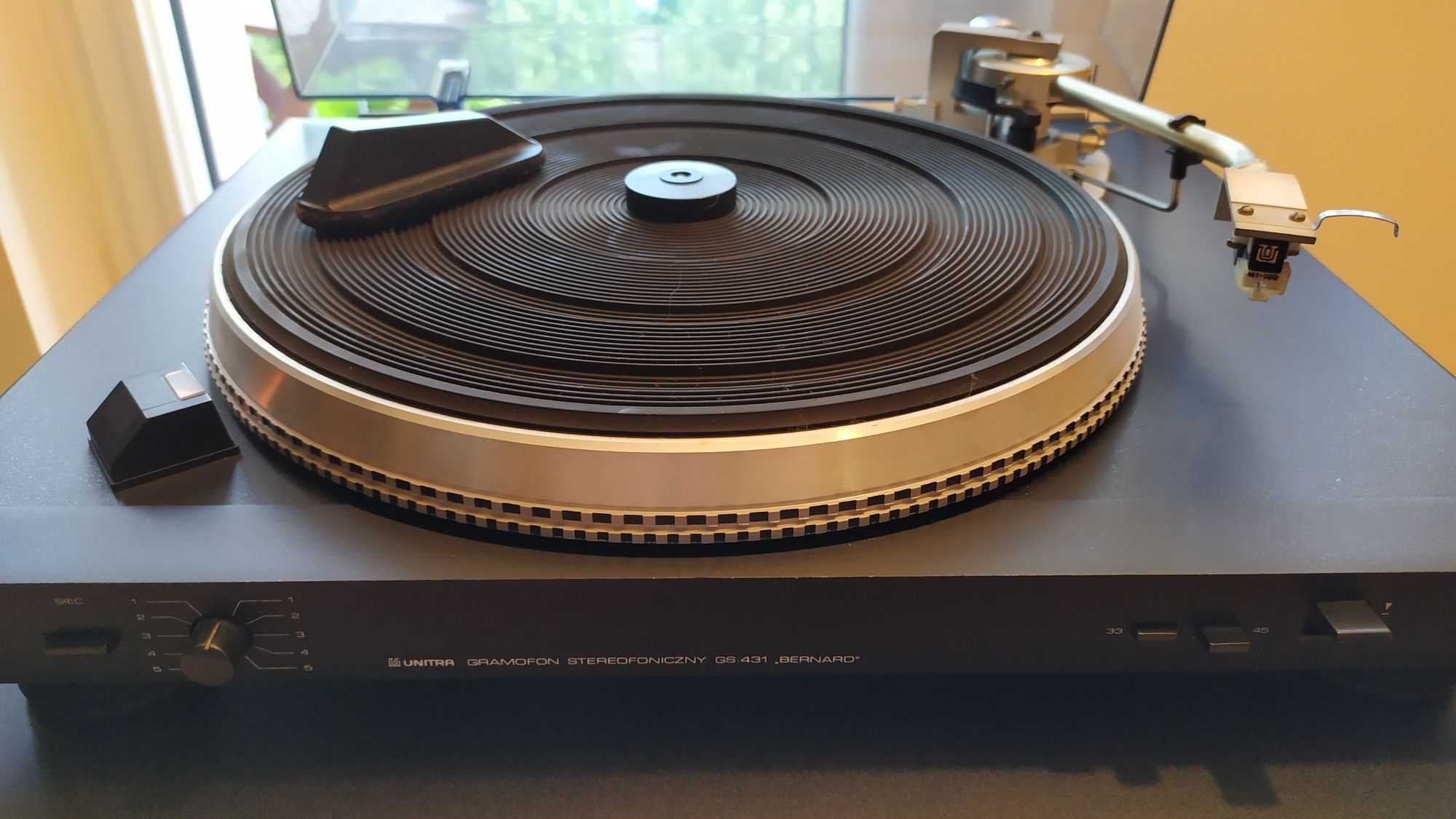 Gramofon stereofoniczny GS 431 Bernard firmy UNITRA + bonusy.