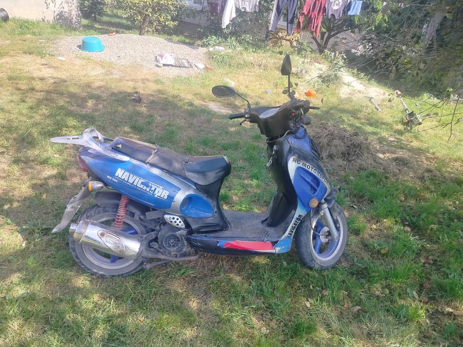 Продам скутер 2500грн