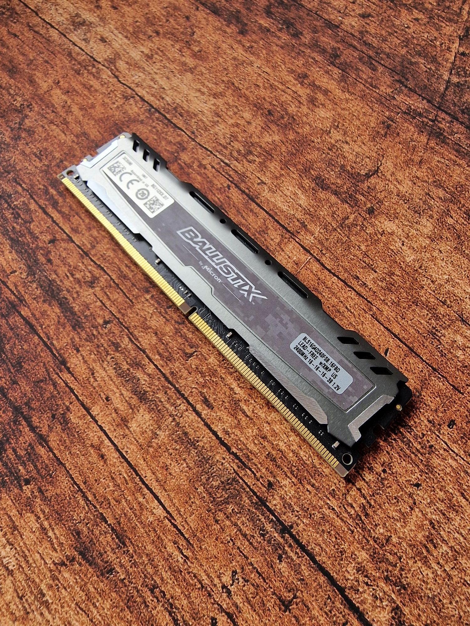 JEDNA KOŚĆ 16gb DDR4 Ballistix Micron Pamięć RAM