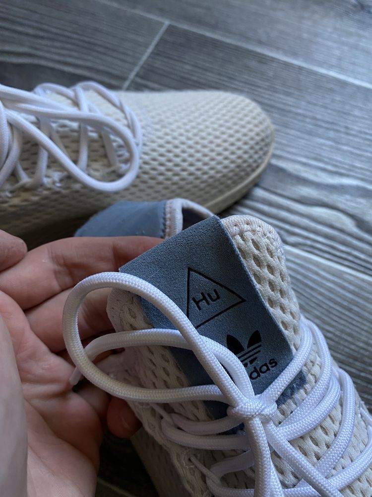 Кроссовки adidas HU Pharrell размер 43,5 стелька 27,5
