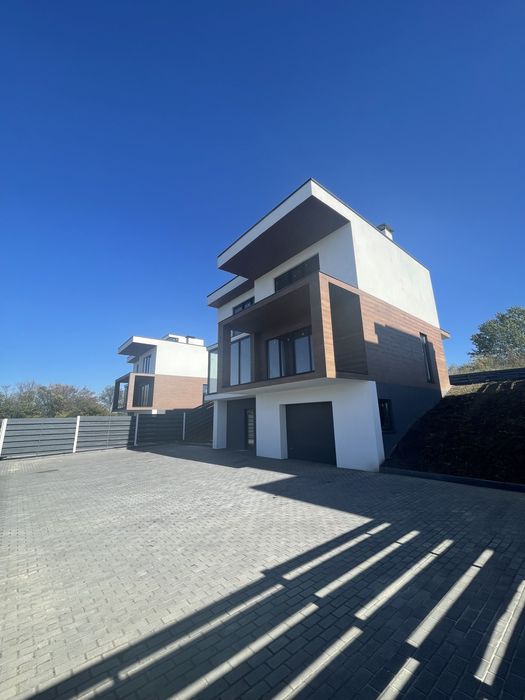 Дом Лесники