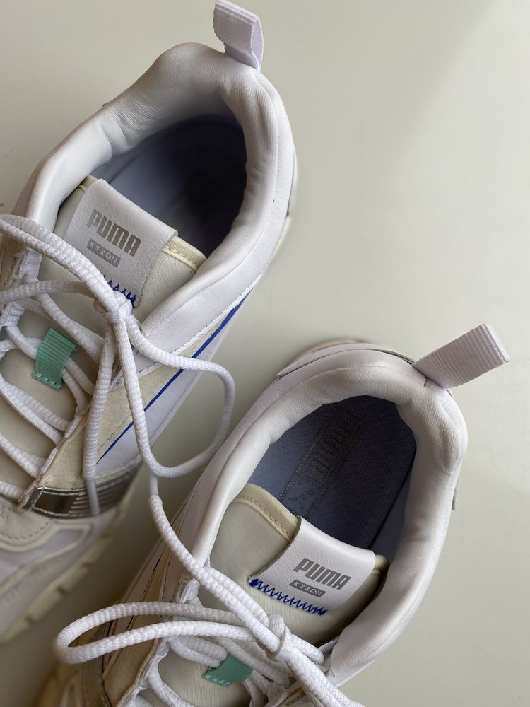 Оригінальні жіночі кросівки Puma Kyron Awakening, 38 розмір