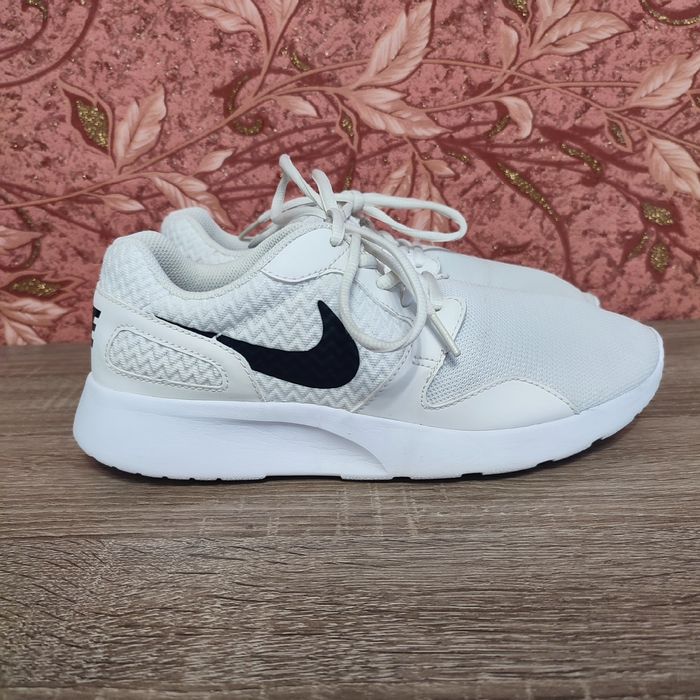 Бігові кросівки Nike kaishi size 40/25.5