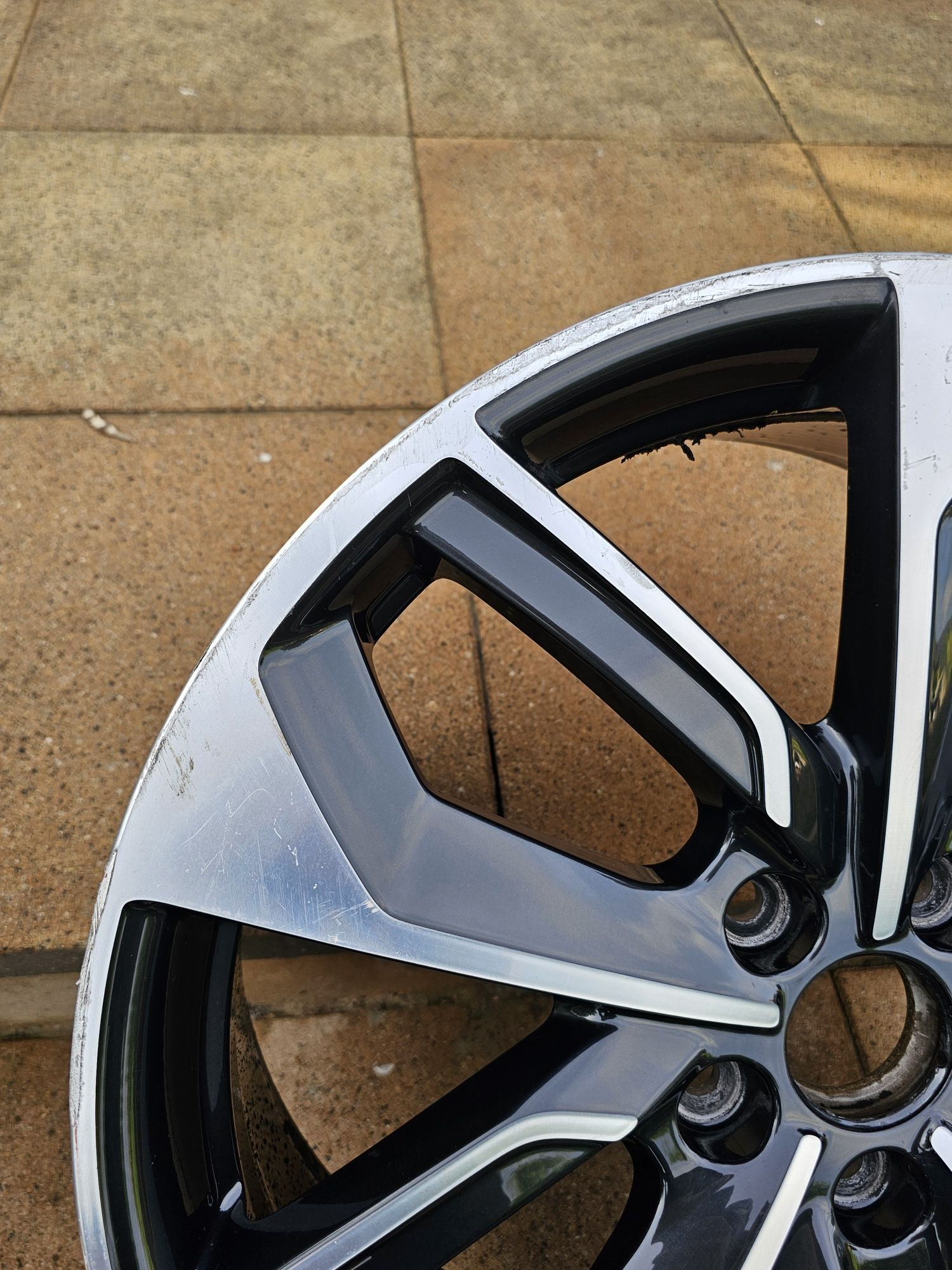 Felga 19cali 5x112 8j et49 oryginał Audi S3 A3 8Y0