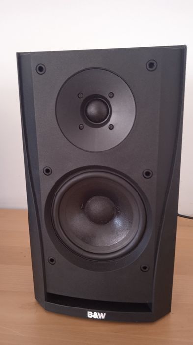 Colunas Bowers & Wilkins DM302
