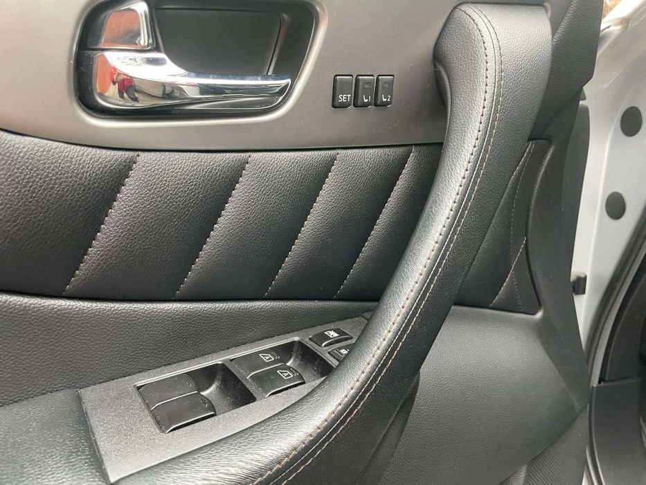 Продам Інфініті QX-70