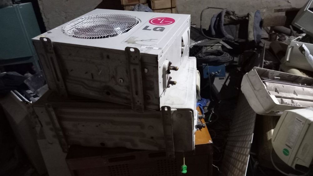 Кондиціонери Pioneer,  LG