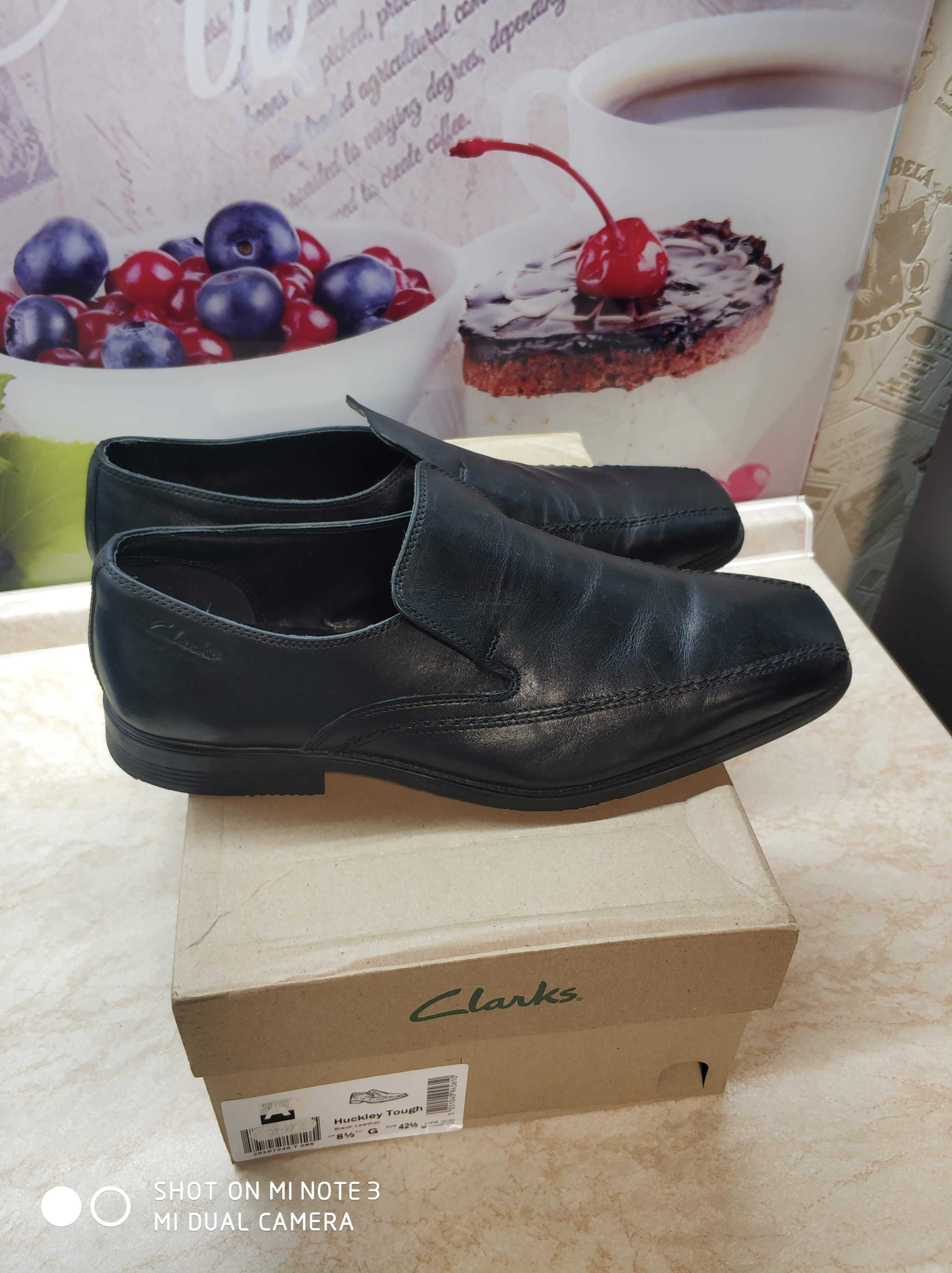 Туфли черные Clarks р.42,5, полнота G, UK 8,5