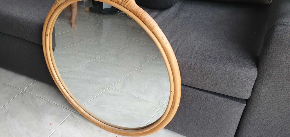 Cabide de bambu com pouco uso