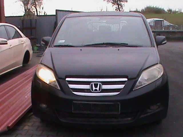 Honda FRV Lampy zderzak tył, maska   Kod lakieru B92P