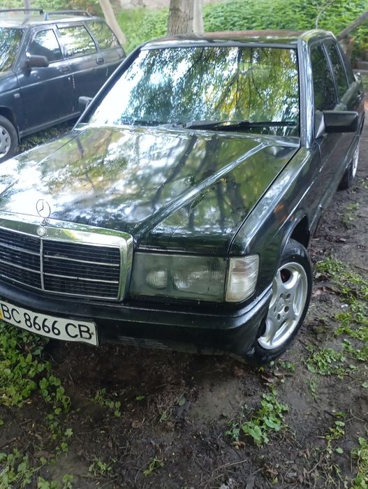 Мерседес 190 у доброму стані