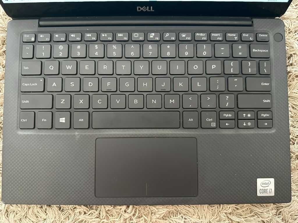 Dell XPS 13 7390 with touch display