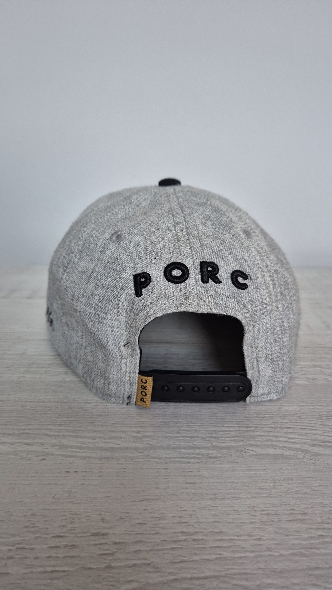 Czapka z daszkiem PORC