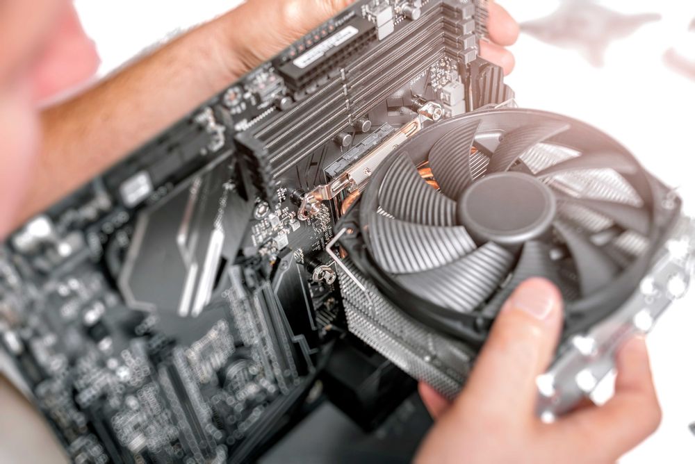 Serwis komputerowy i składanie komputerów – dojazd do klienta