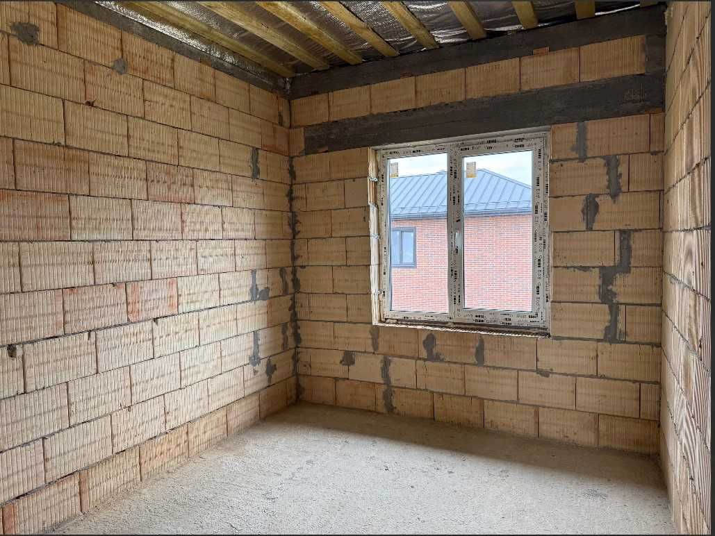 Продаж будинку  117 кв.м., з ділянкою світло 17кВт,газ,септик,інтрнет!