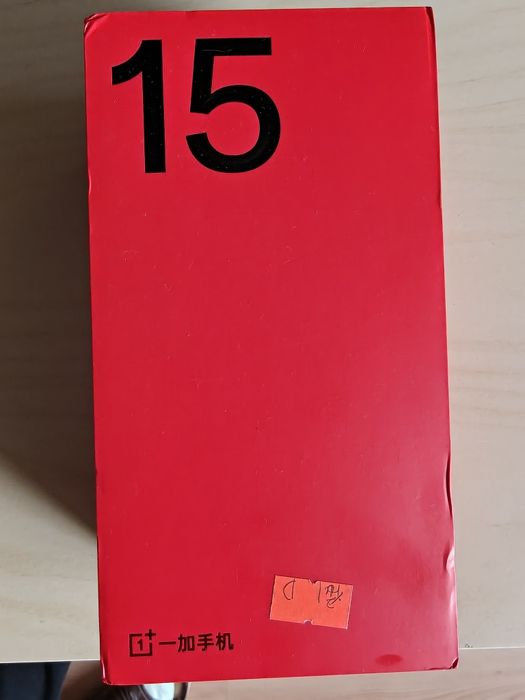 Telefon OnePlus 15