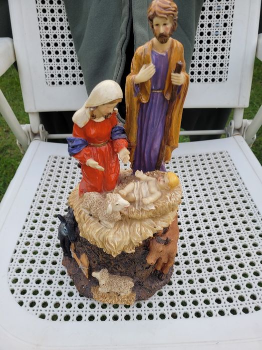 Szopka z pozytywką dekoracja