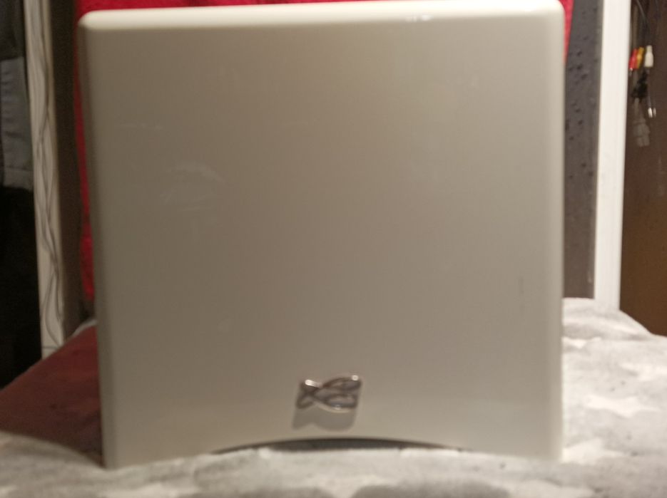 Audiofilski subwoofer Cabasse TSA 250.Blank Brillant. Tanio!