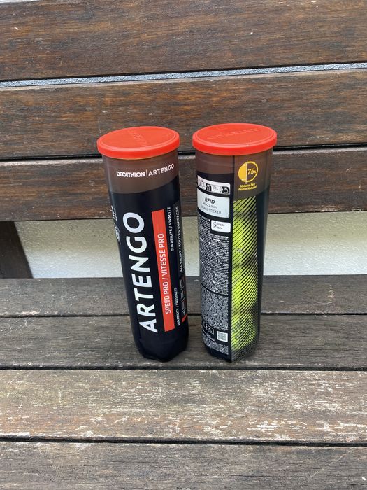 Vendo 2 tubos de bolas de tennis e padle