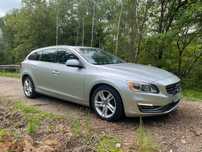 Volvo V60 4x4, 2.5benzyna 254KM, klima, automat, NAVI, skóra, kamera cofania