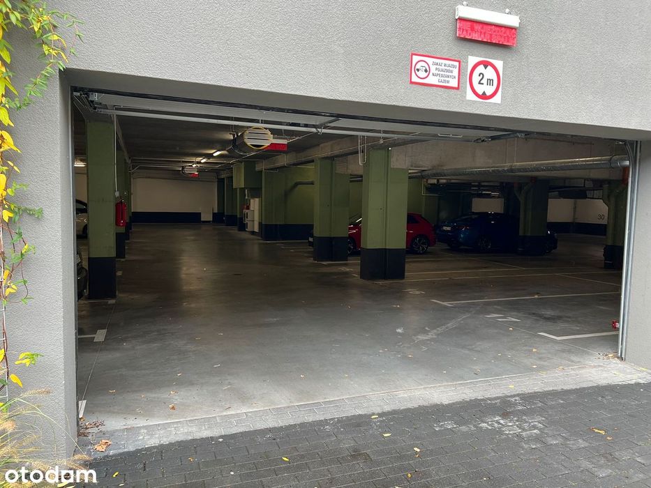 Miejsce postojowe | Moniuszki 9 HALA NR 5
