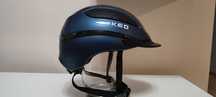 Kask jeździecki.
