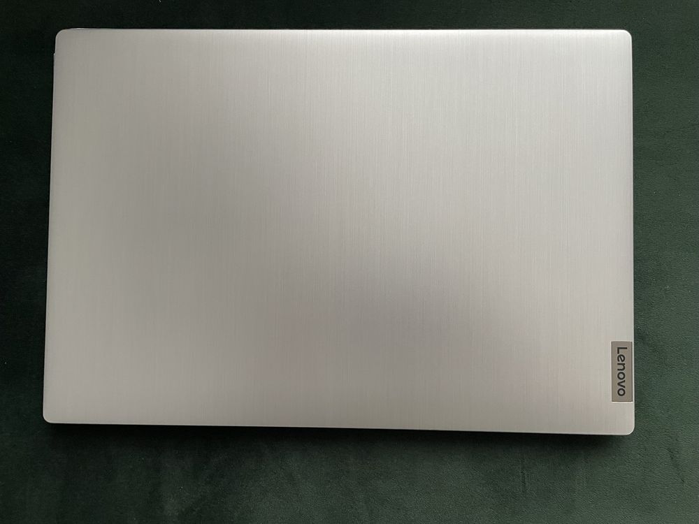 Продам ноутбук Lenovo IdeaPad 3 15IGL05