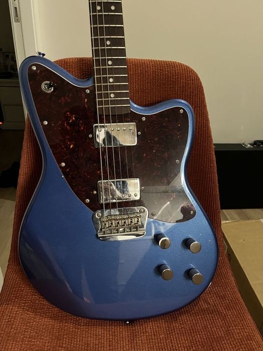 Fender Squier Paranormal Toronado (Lake Placid Blue)