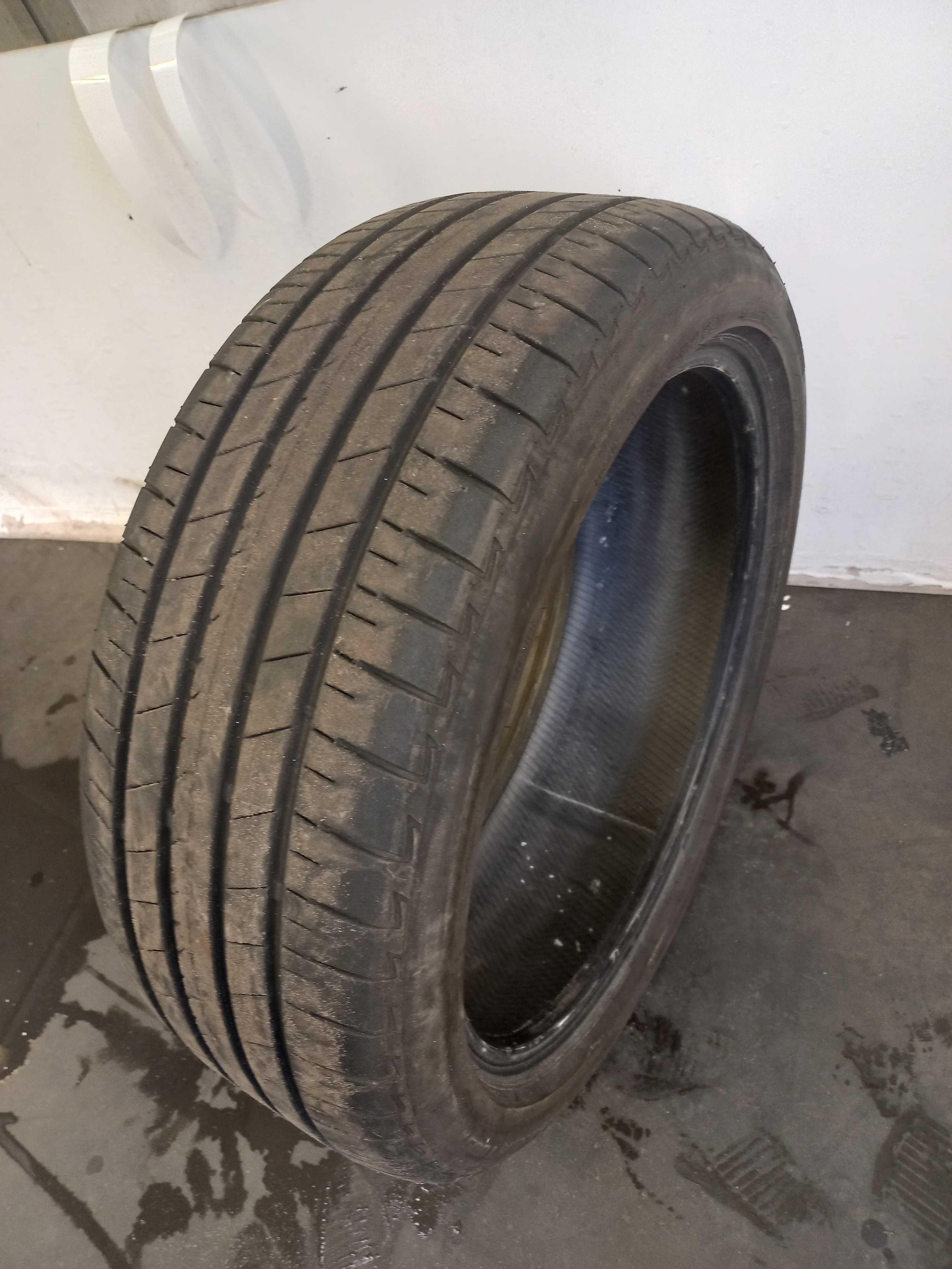 225/45r19 Bridgestone  turanza t005 лето - 1колесо