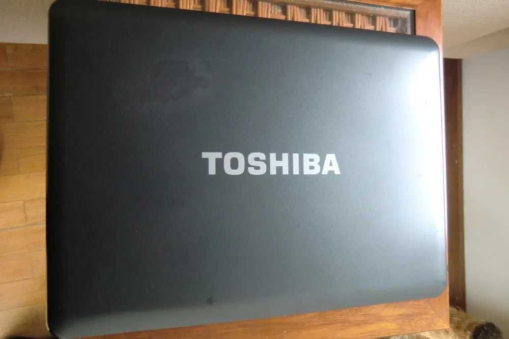 Portátil ToshibaA300-276;dual core;T4200D;15,4";4gb/120gb;ler anuncio
