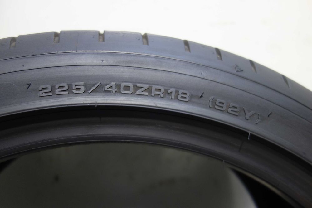 Opony letnie 225/40/18 - DUNLOP Sport Maxx RT2 XL