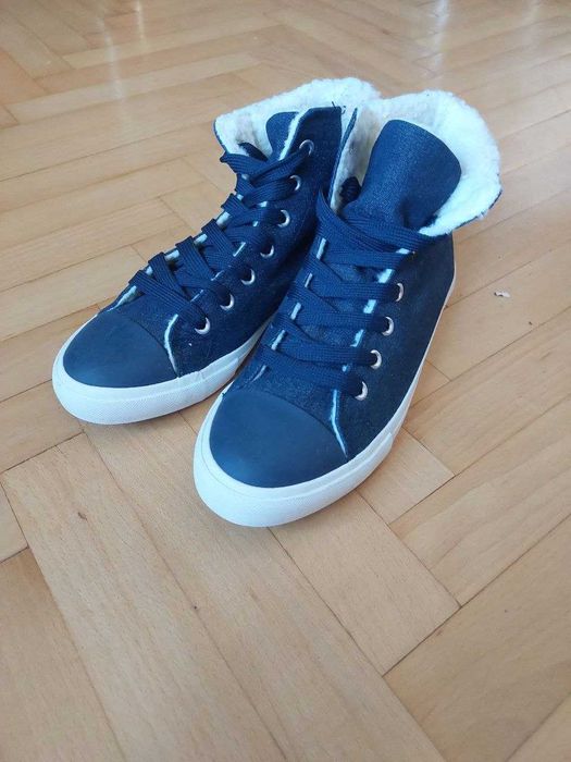 Кросівки Хайтопи НОВІ жіночі 38 розмір 24см осінні