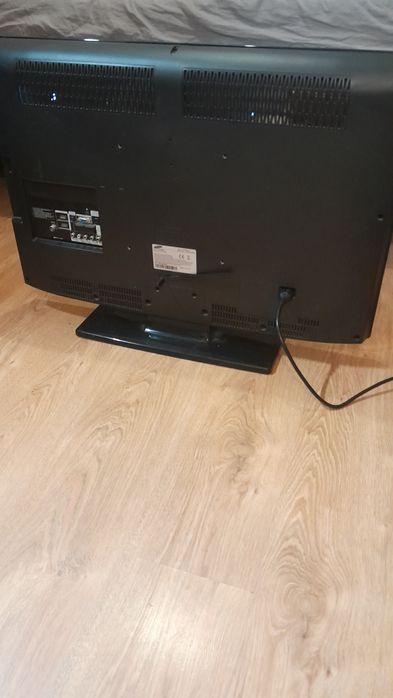 Telewizor Samsung LE32B350F1W HD Ready LCD/  100% sprawny/ super stan