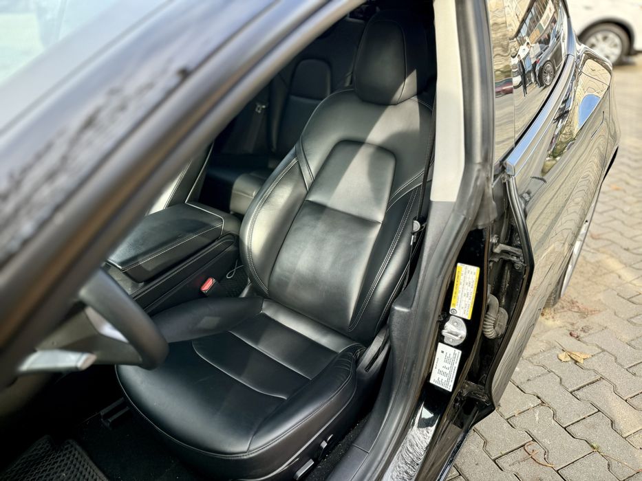 Tesla Model 3 Long Range DM