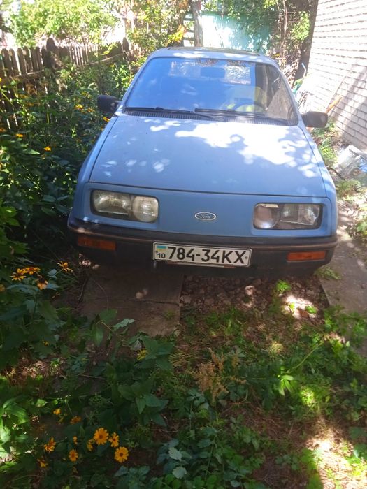 FORD SIERRA 1.8бензин. 1986г.
