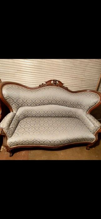 Sofy , kanapy antyczne