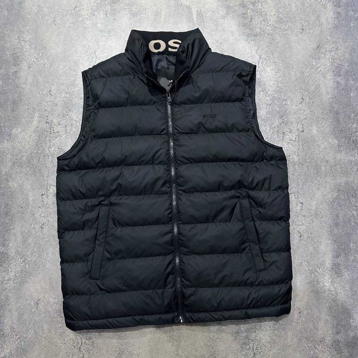 Тепла чоловіча жилетка Hugo Boss