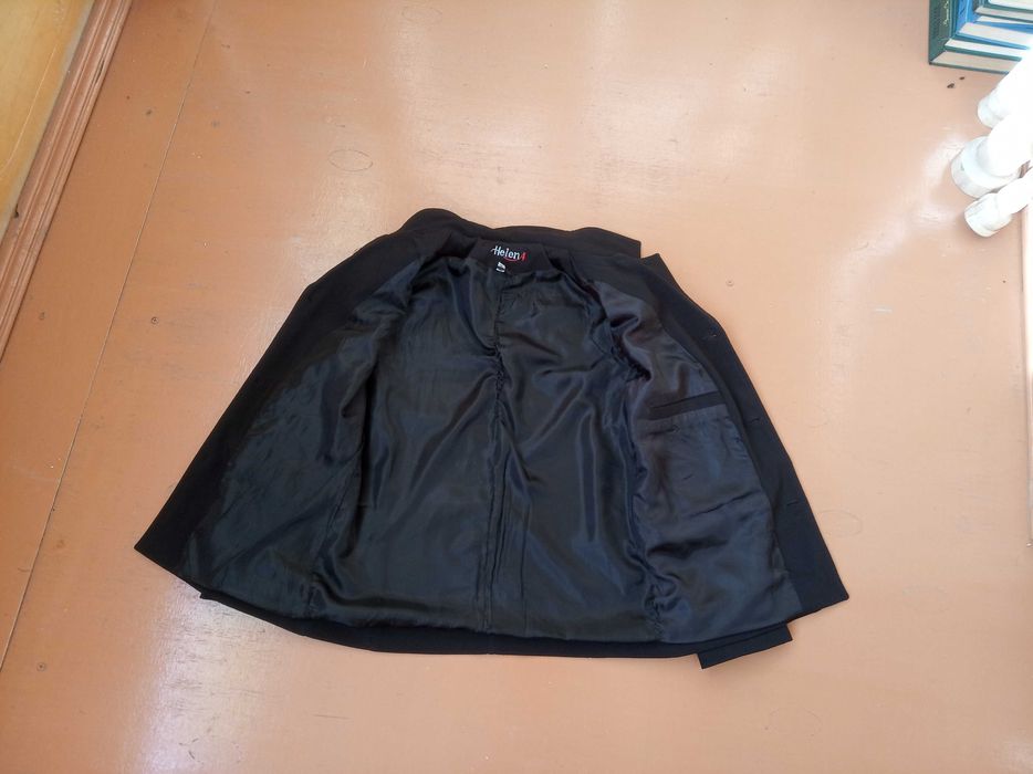 Чорний класичний піджак на зріст 134 см.