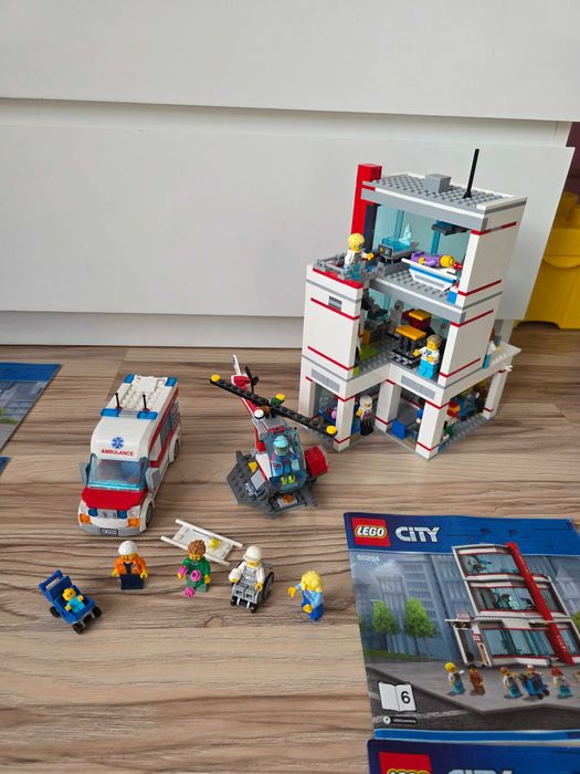 Lego City 60204 Szpital Rentgen Karetka Budynek Operacja Helikopter No