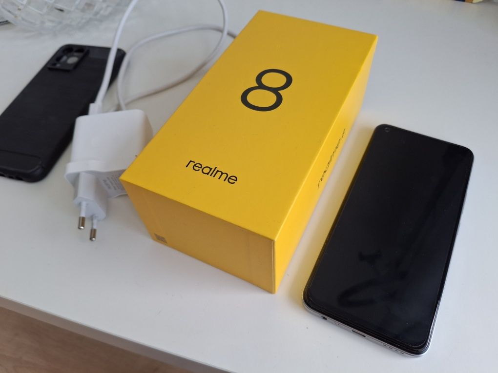 Realme 8 8GB/128GB RMX3085 srebrny